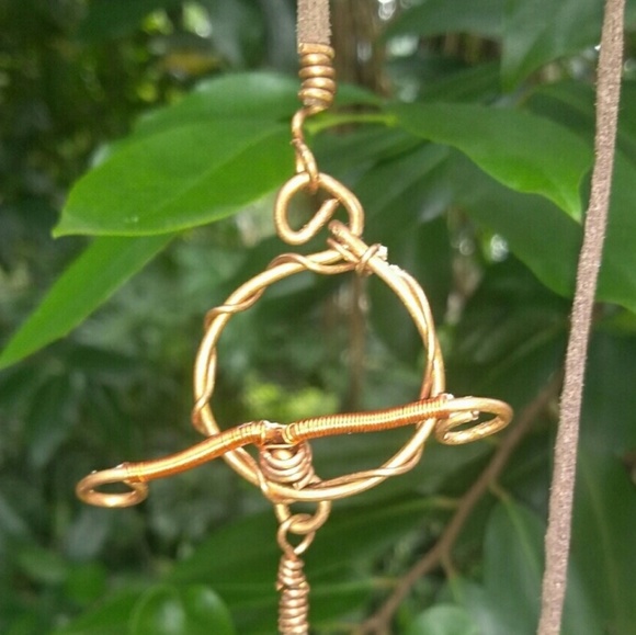 Handmade Cat Pendant by Imagine Different - Picture 3 of 3